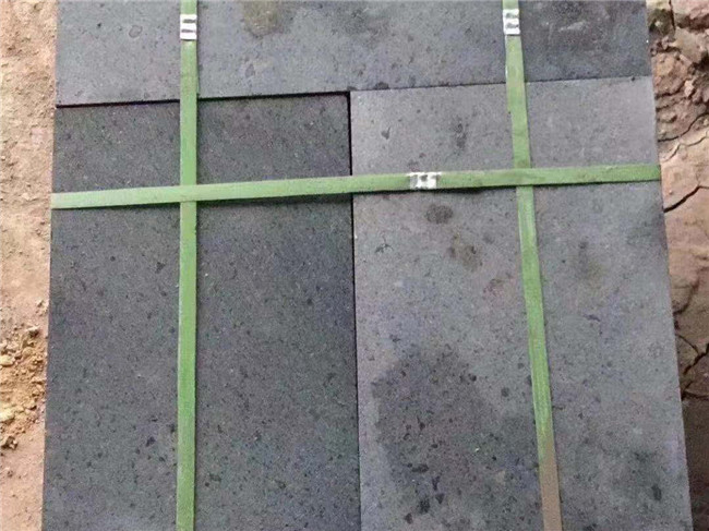 路沿石